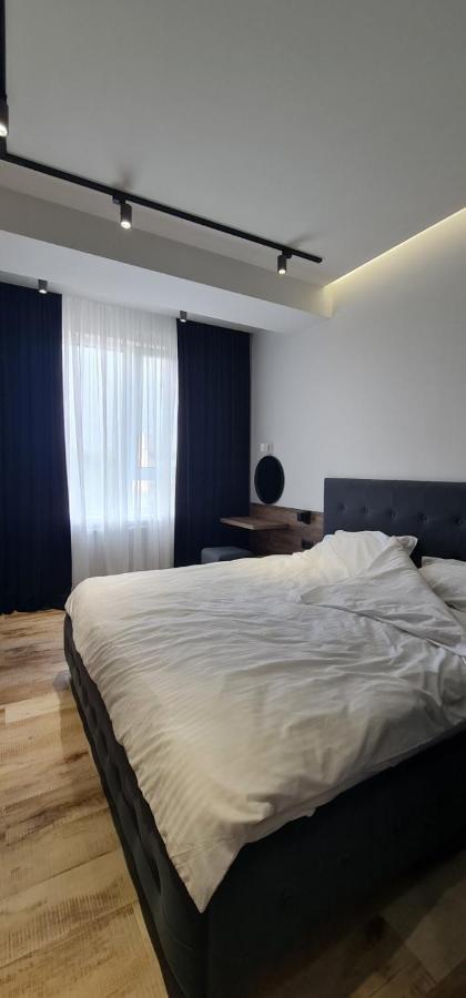 Oasis-Rent Appartement Chişinǎu Buitenkant foto