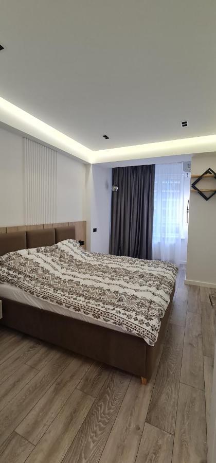 Oasis-Rent Appartement Chişinǎu Buitenkant foto