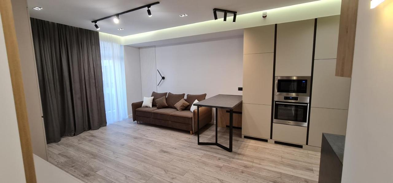 Oasis-Rent Appartement Chişinǎu Buitenkant foto