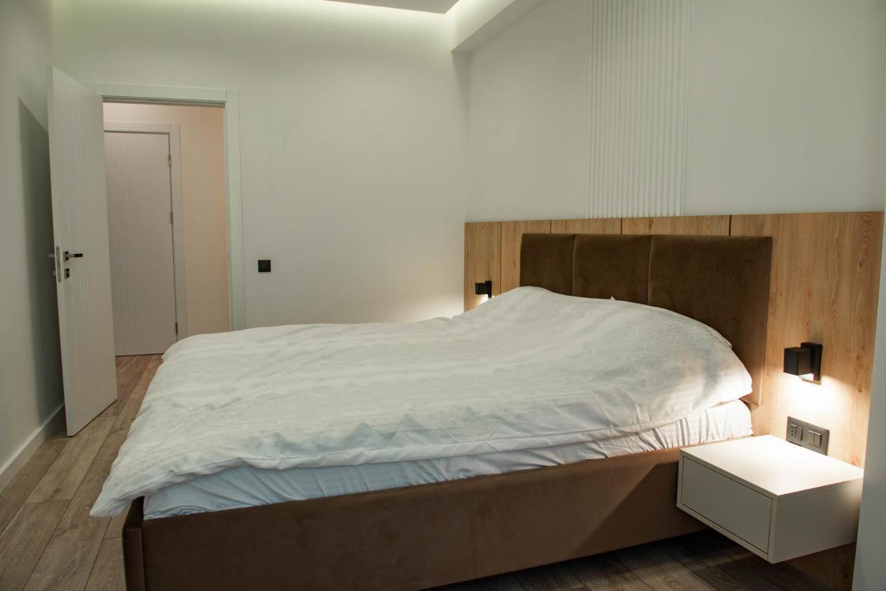 Oasis-Rent Appartement Chişinǎu Buitenkant foto